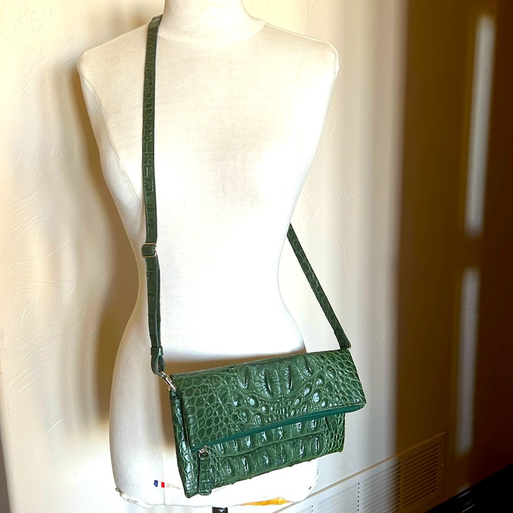 Veari green crossbody NWOT